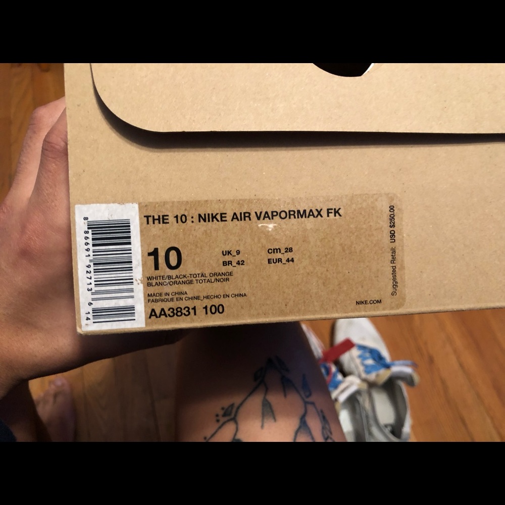 Off White Vapor Max (size 10)